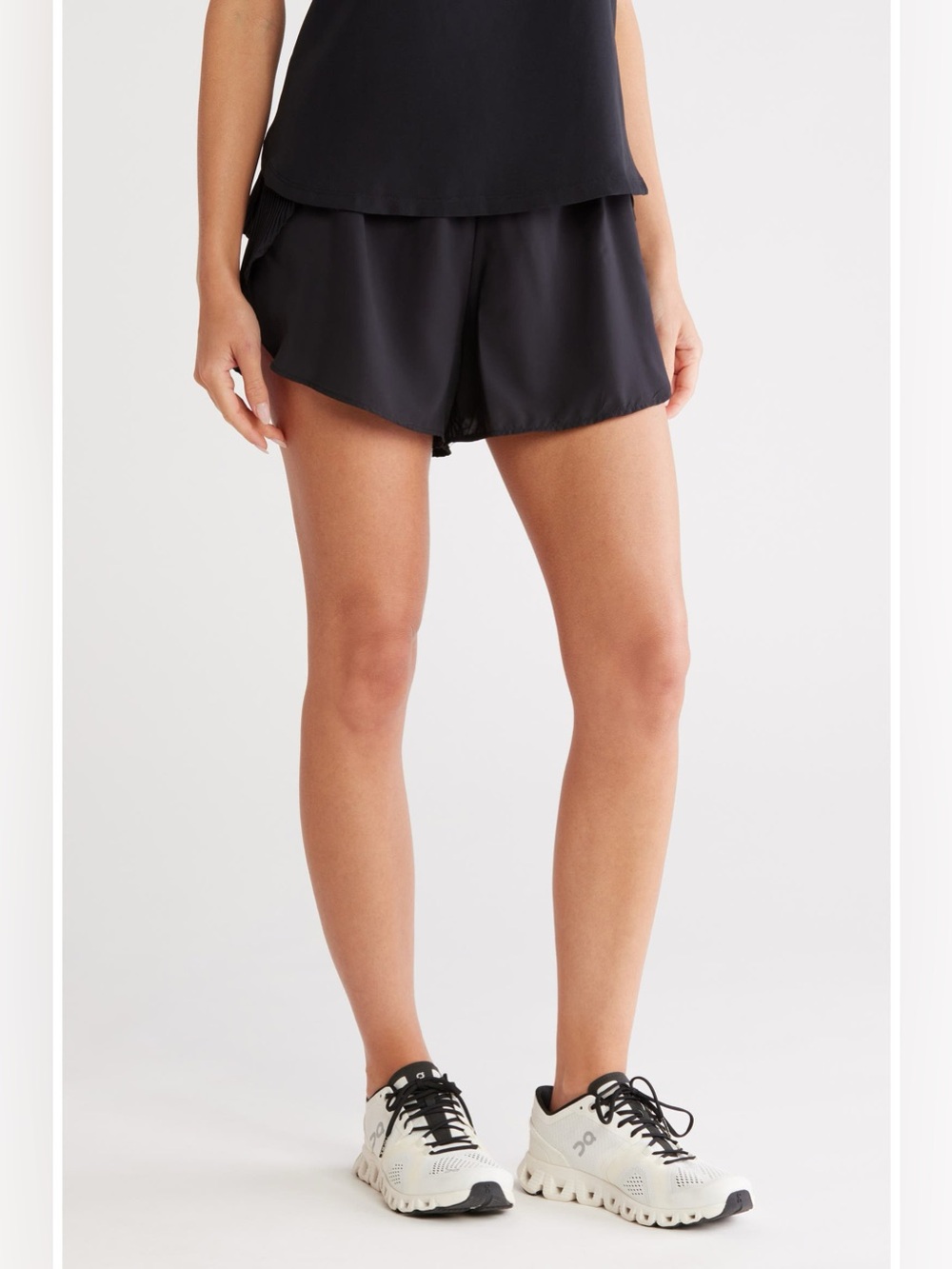 Marika “Lilian” Loose Fit Pleated Shorts With Flyaway Split Sides Size Large